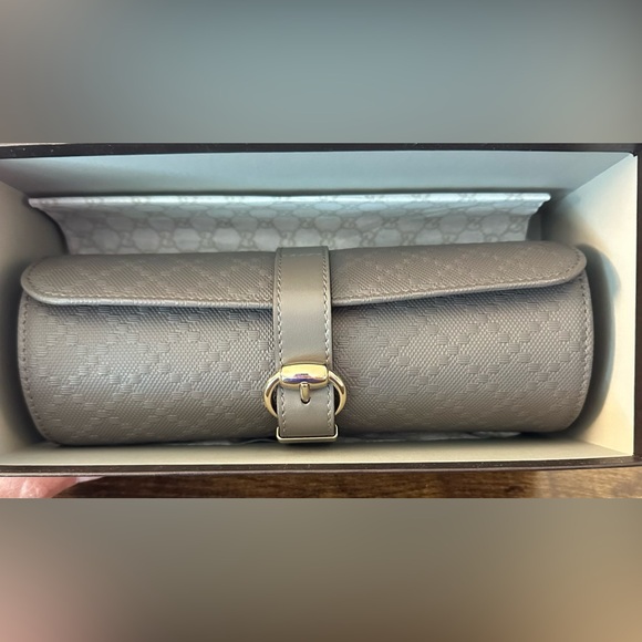 Brand new in box Gucci clutch in gray - Picture 6 of 7